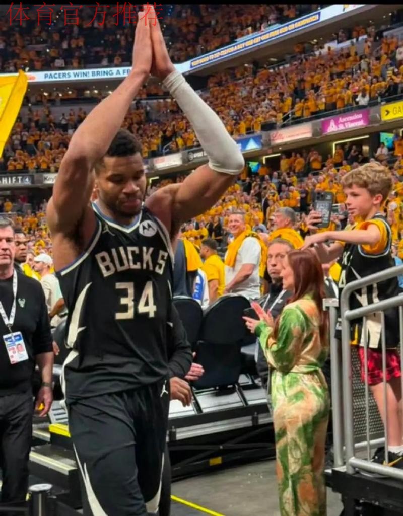 雄鹿考虑再引援以挽留字母哥,你认为雄鹿会进行哪些操作? 雄鹿考虑再引援以挽留字母哥,你认为雄鹿会进行哪些操作?